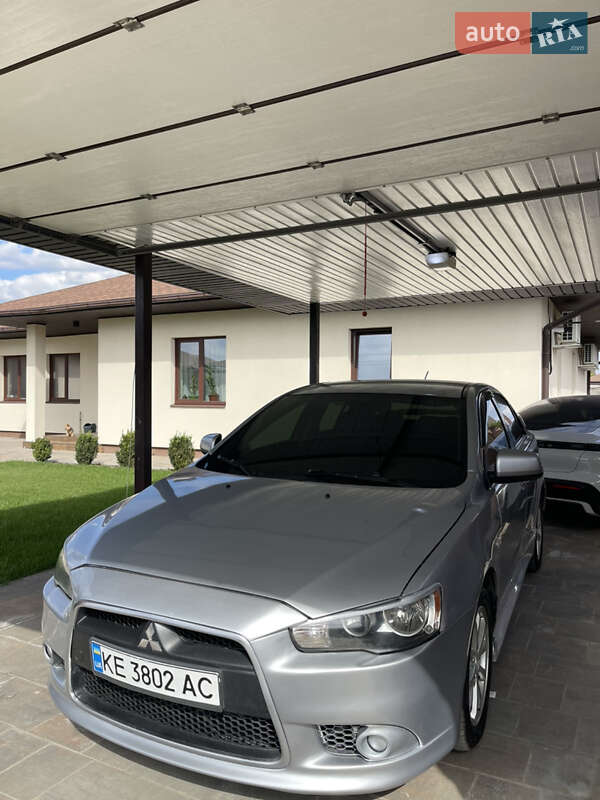 Mitsubishi Lancer 2012