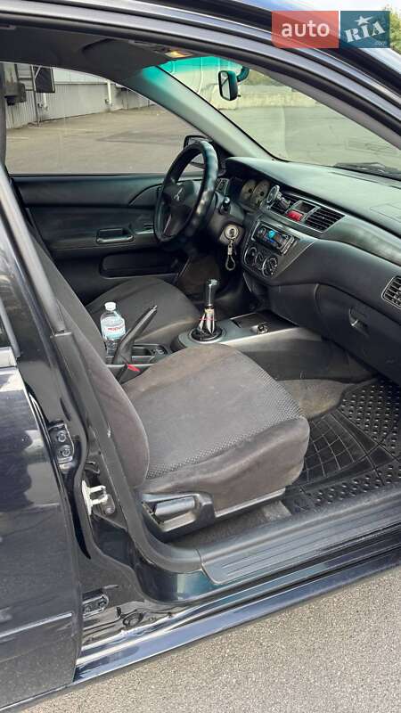 Седан Mitsubishi Lancer 2006 в Днепре
