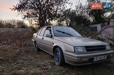 Седан Mitsubishi Lancer 1987 в Тальном