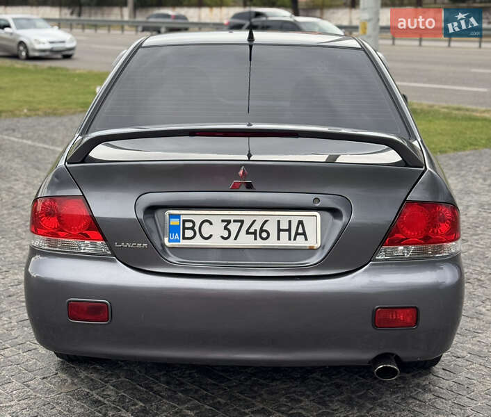 Седан Mitsubishi Lancer 2005 в Днепре