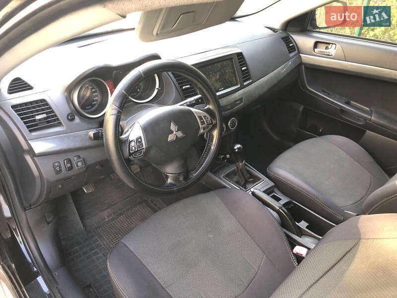 Седан Mitsubishi Lancer 2007 в Киеве