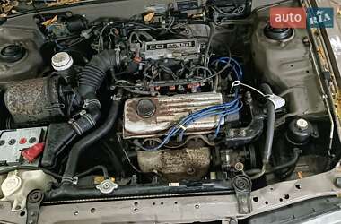 Седан Mitsubishi Lancer 1989 в 