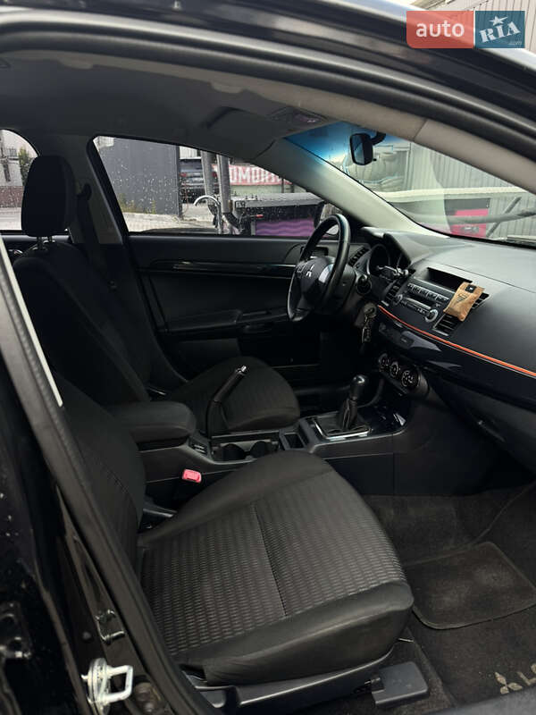 Хэтчбек Mitsubishi Lancer 2012 в Львове фото 27 Хэтчбек Mitsubishi Lancer 2012 в Львове
