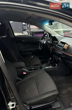 Хэтчбек Mitsubishi Lancer 2012 в 