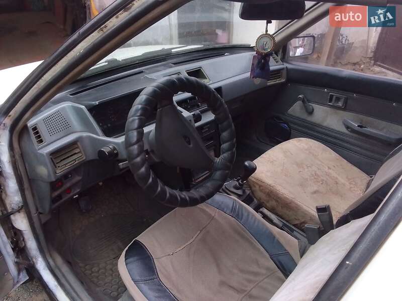 Универсал Mitsubishi Lancer 1987 в Николаеве
