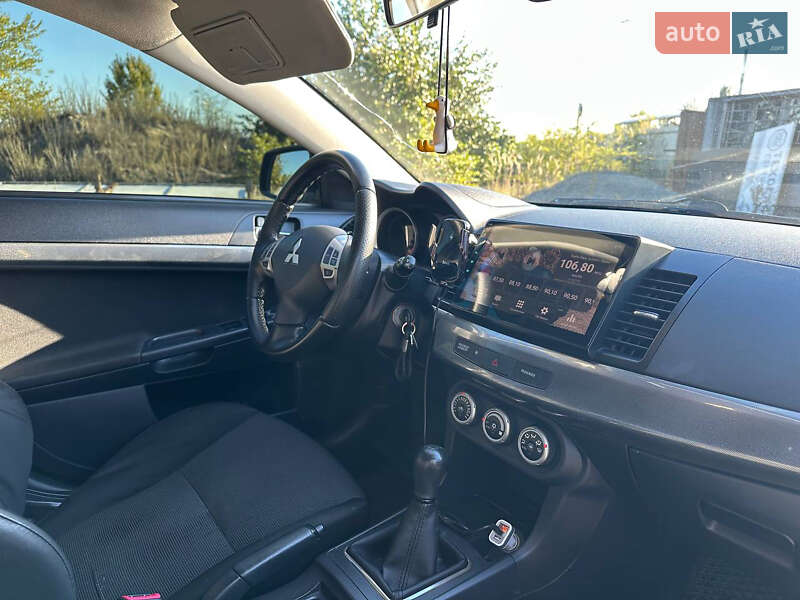 Седан Mitsubishi Lancer 2007 в Днепре