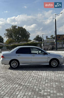 Седан Mitsubishi Lancer 2004 в 