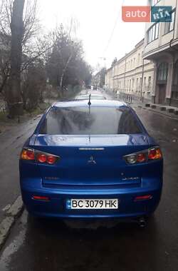 Седан Mitsubishi Lancer 2011 в 