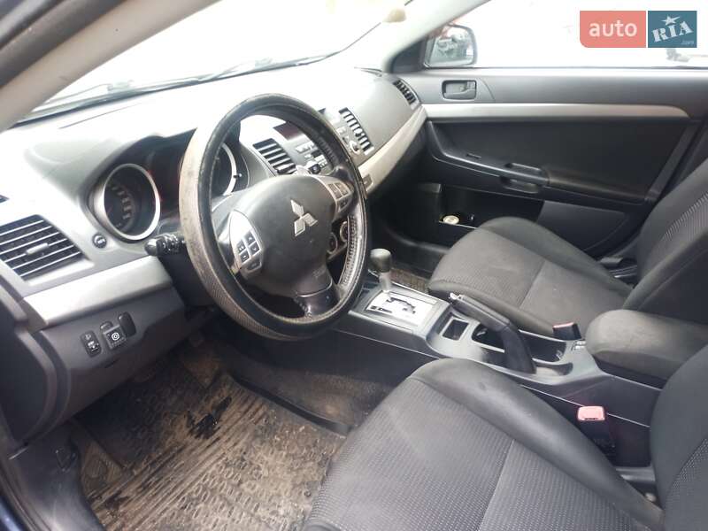 Седан Mitsubishi Lancer 2008 в Киеве