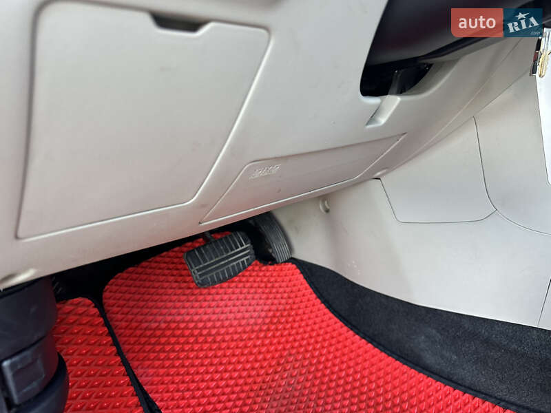 Седан Mitsubishi Lancer 2015 в Сарнах
