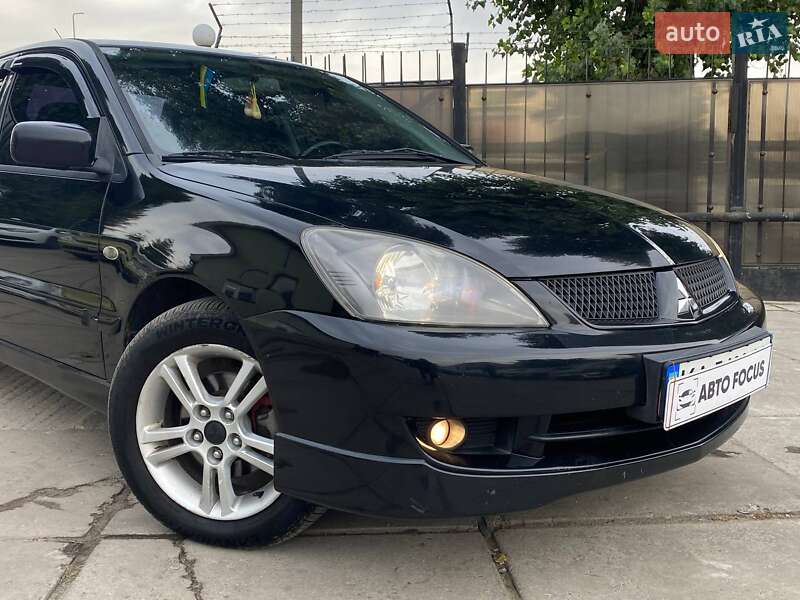 Седан Mitsubishi Lancer 2006 в Киеве