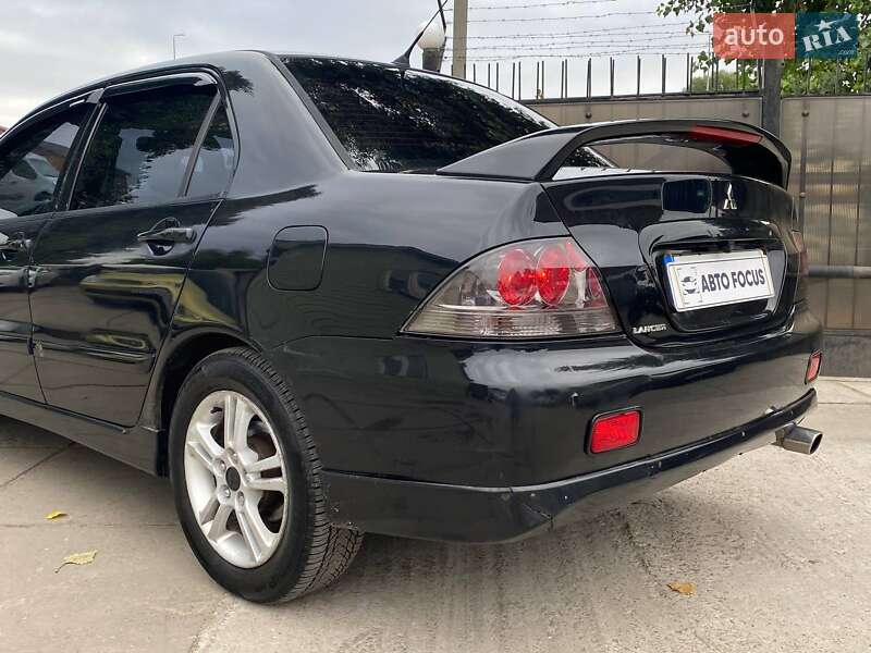 Седан Mitsubishi Lancer 2006 в Киеве