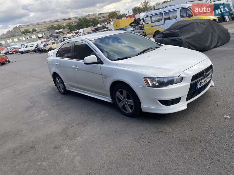 Седан Mitsubishi Lancer 2008 в Днепре