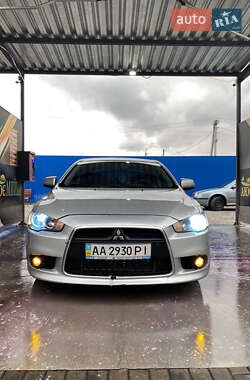 Седан Mitsubishi Lancer 2013 в Киеве