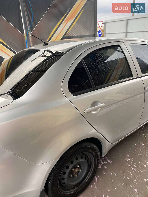 Седан Mitsubishi Lancer 2013 в Києві фото 6 Седан Mitsubishi Lancer 2013 в Києві