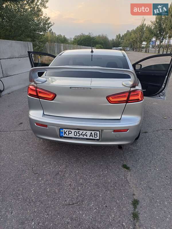 Седан Mitsubishi Lancer 2016 в Запорожье