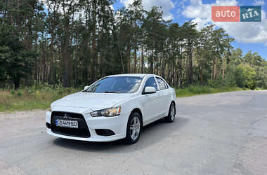 Седан Mitsubishi Lancer 2012 в Чернигове
