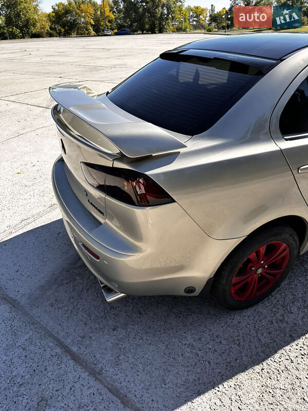 Седан Mitsubishi Lancer 2008 в Черкассах