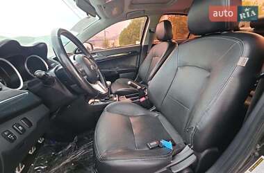 Седан Mitsubishi Lancer 2015 в  фото 7 Седан Mitsubishi Lancer 2015 в