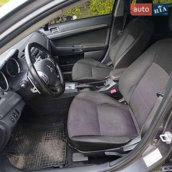Хэтчбек Mitsubishi Lancer 2008 в Днепре