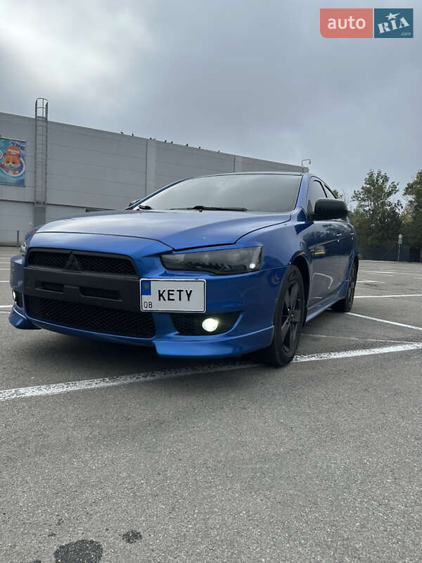 Седан Mitsubishi Lancer 2009 в Запорожье