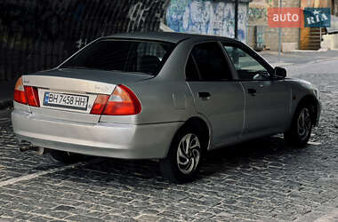 Седан Mitsubishi Lancer 1999 в 