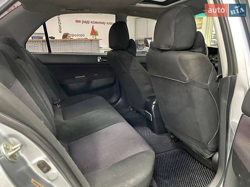 Седан Mitsubishi Lancer 2007 в Киеве