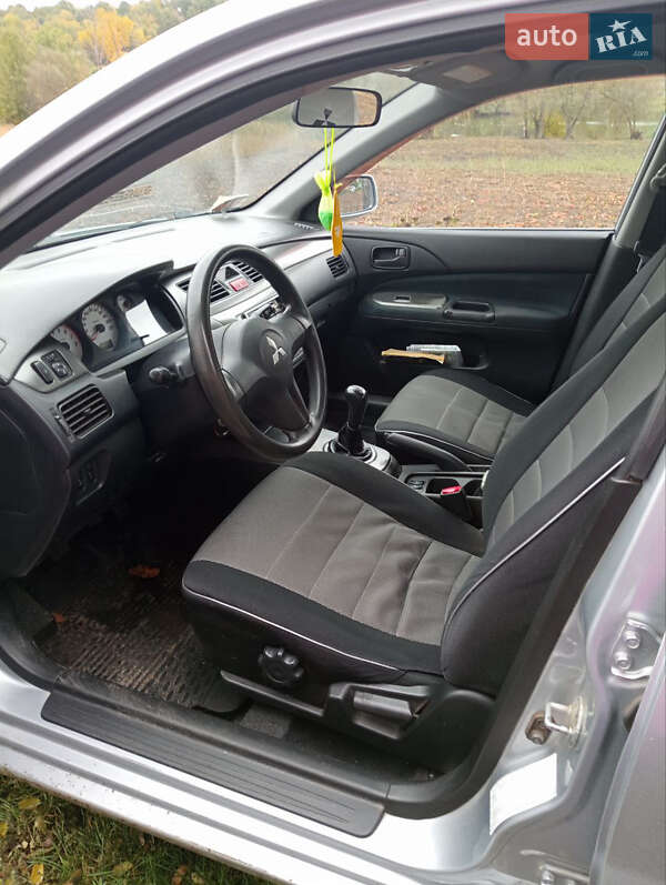 Седан Mitsubishi Lancer 2009 в Черкасах