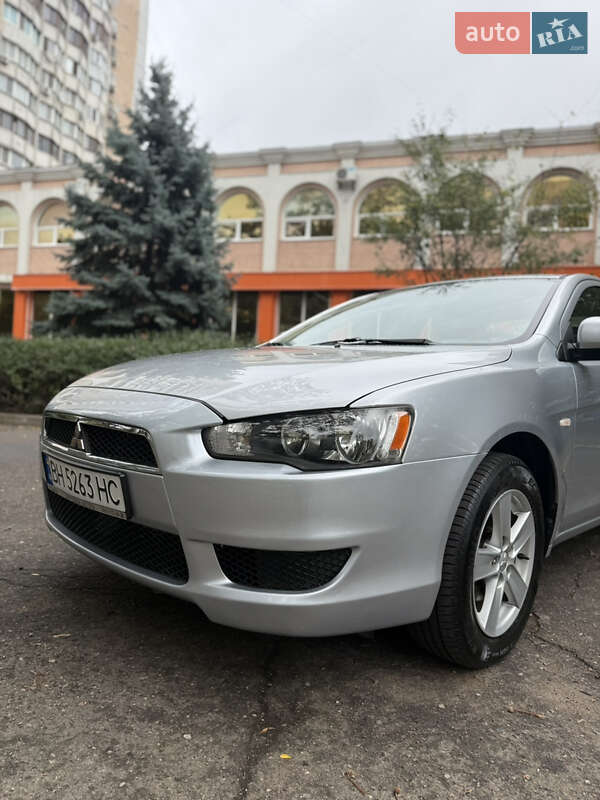 Седан Mitsubishi Lancer 2009 в Одессе