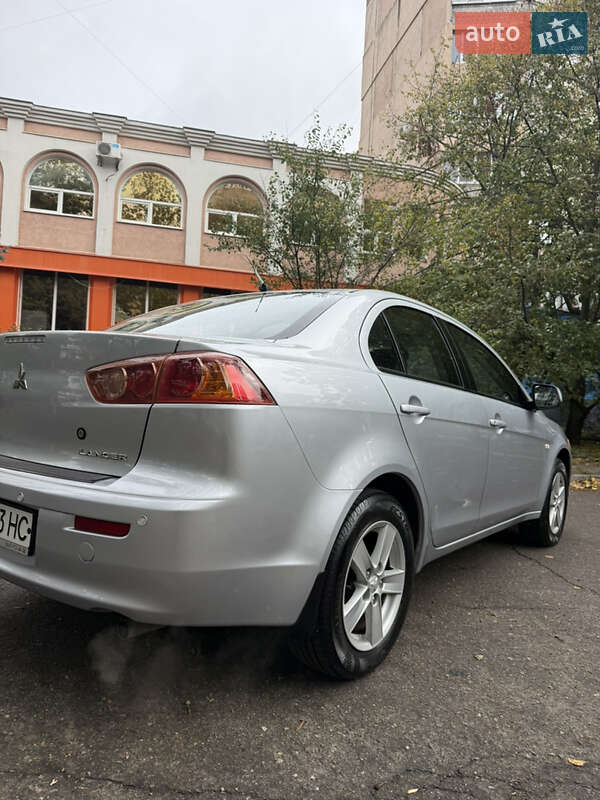 Седан Mitsubishi Lancer 2009 в Одессе