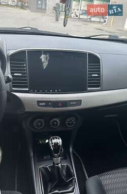 Седан Mitsubishi Lancer 2013 в 