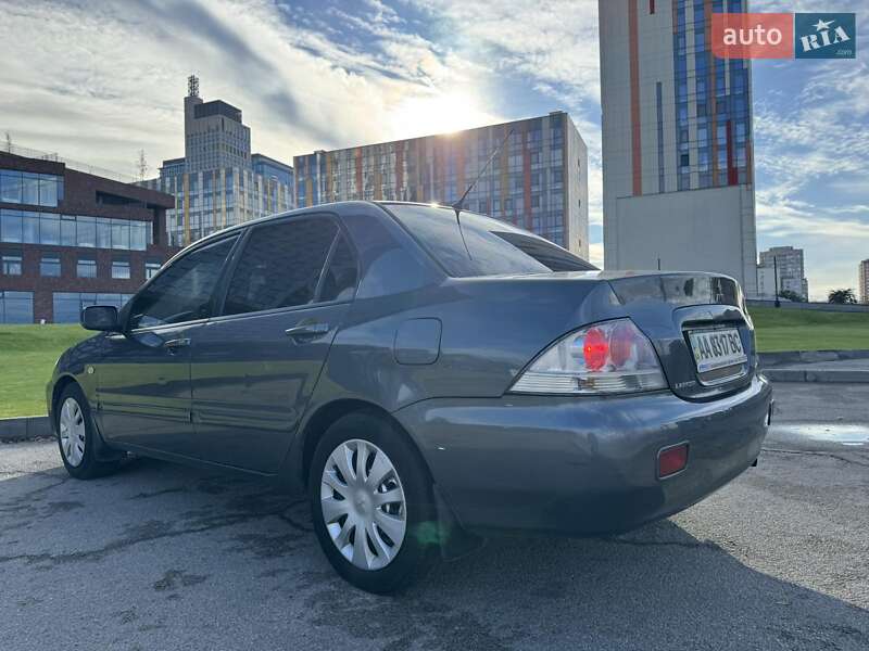 Седан Mitsubishi Lancer 2006 в Днепре