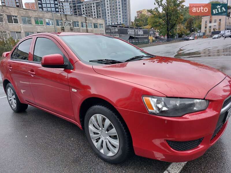 Седан Mitsubishi Lancer 2011 в Киеве фото 5 Седан Mitsubishi Lancer 2011 в Киеве