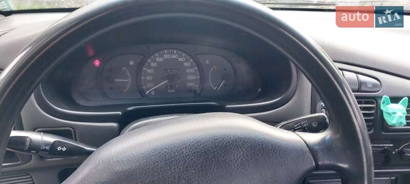 Седан Mitsubishi Lancer 1995 в Кицмани фото 6 Седан Mitsubishi Lancer 1995 в Кицмани