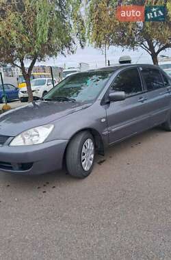 Седан Mitsubishi Lancer 2006 в  фото 5 Седан Mitsubishi Lancer 2006 в