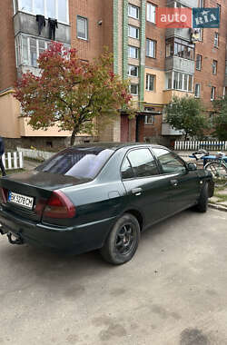 Седан Mitsubishi Lancer 1996 в 