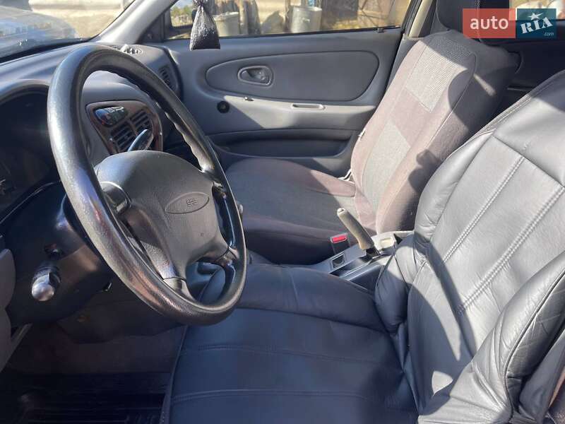 Седан Mitsubishi Lancer 1995 в Балті