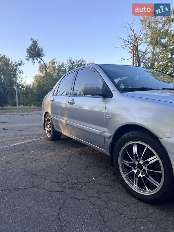 Седан Mitsubishi Lancer 2007 в Кривому Розі фото 5 Седан Mitsubishi Lancer 2007 в Кривому Розі