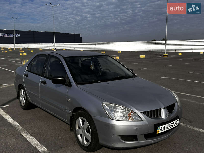Седан Mitsubishi Lancer 2004 в 