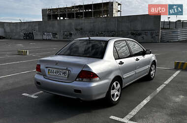 Седан Mitsubishi Lancer 2004 в 