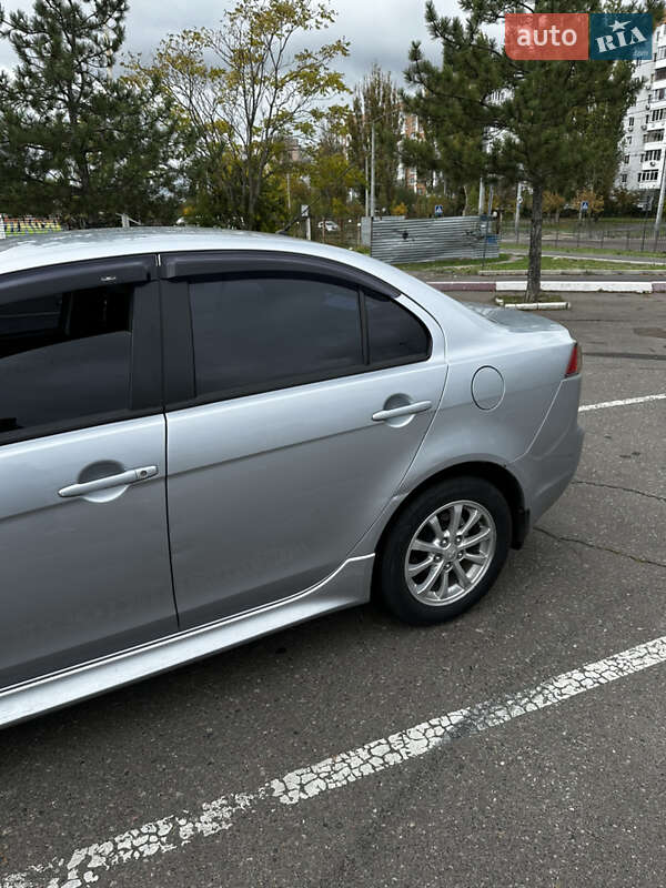 Седан Mitsubishi Lancer 2013 в Одессе