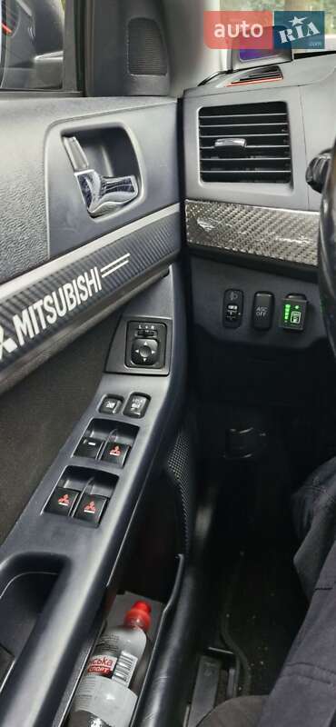 Хэтчбек Mitsubishi Lancer 2009 в Ужгороде фото 5 Хэтчбек Mitsubishi Lancer 2009 в Ужгороде