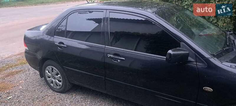 Седан Mitsubishi Lancer 2007 в Киеве