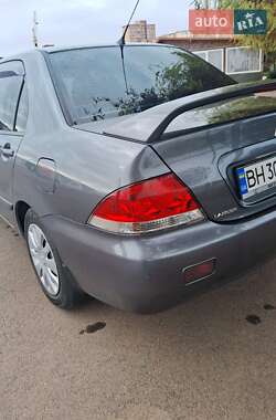 Седан Mitsubishi Lancer 2006 в  фото 22 Седан Mitsubishi Lancer 2006 в