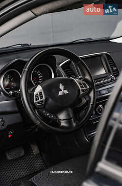 Седан Mitsubishi Lancer 2011 в 