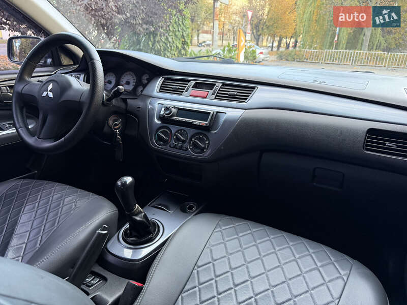 Седан Mitsubishi Lancer 2007 в Днепре