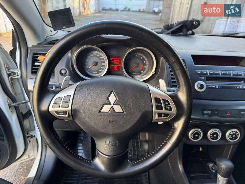 Седан Mitsubishi Lancer 2007 в Киеве