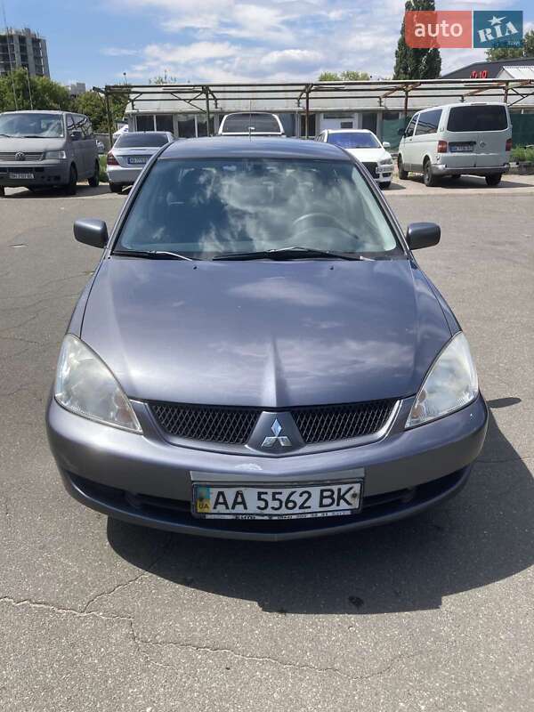 Седан Mitsubishi Lancer 2006 в Києві