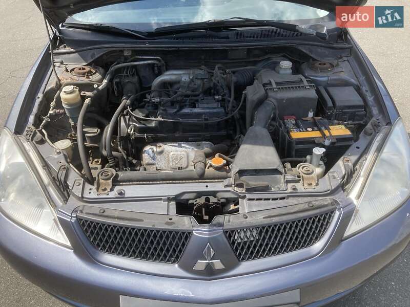 Седан Mitsubishi Lancer 2006 в Києві