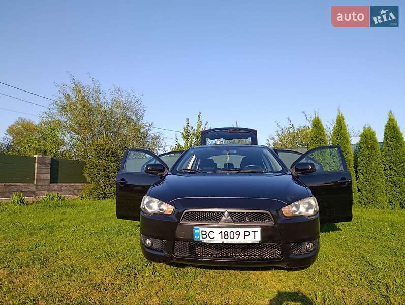 Хэтчбек Mitsubishi Lancer 2008 в Жовкве
